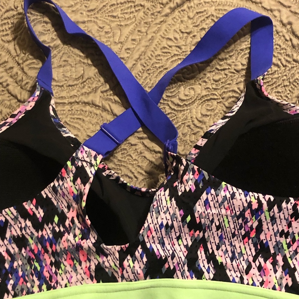 Workout items - Picture 2 of 9